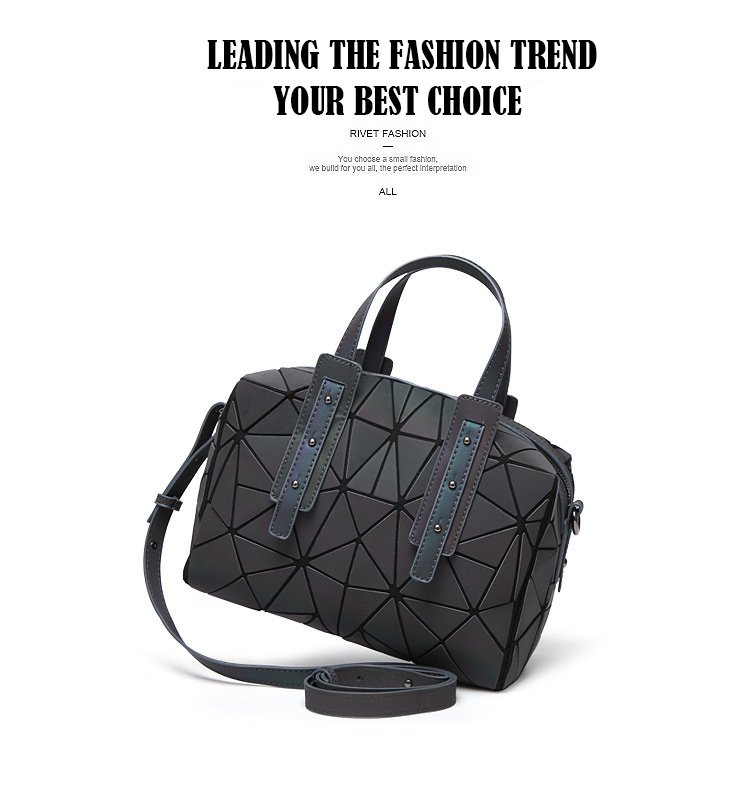 rivet tote bag 2023